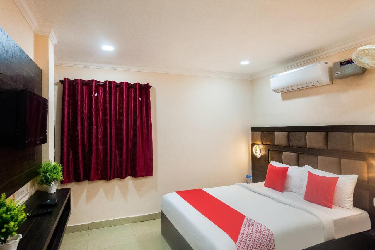 Hotel Park Tower Chennai Bagian luar foto