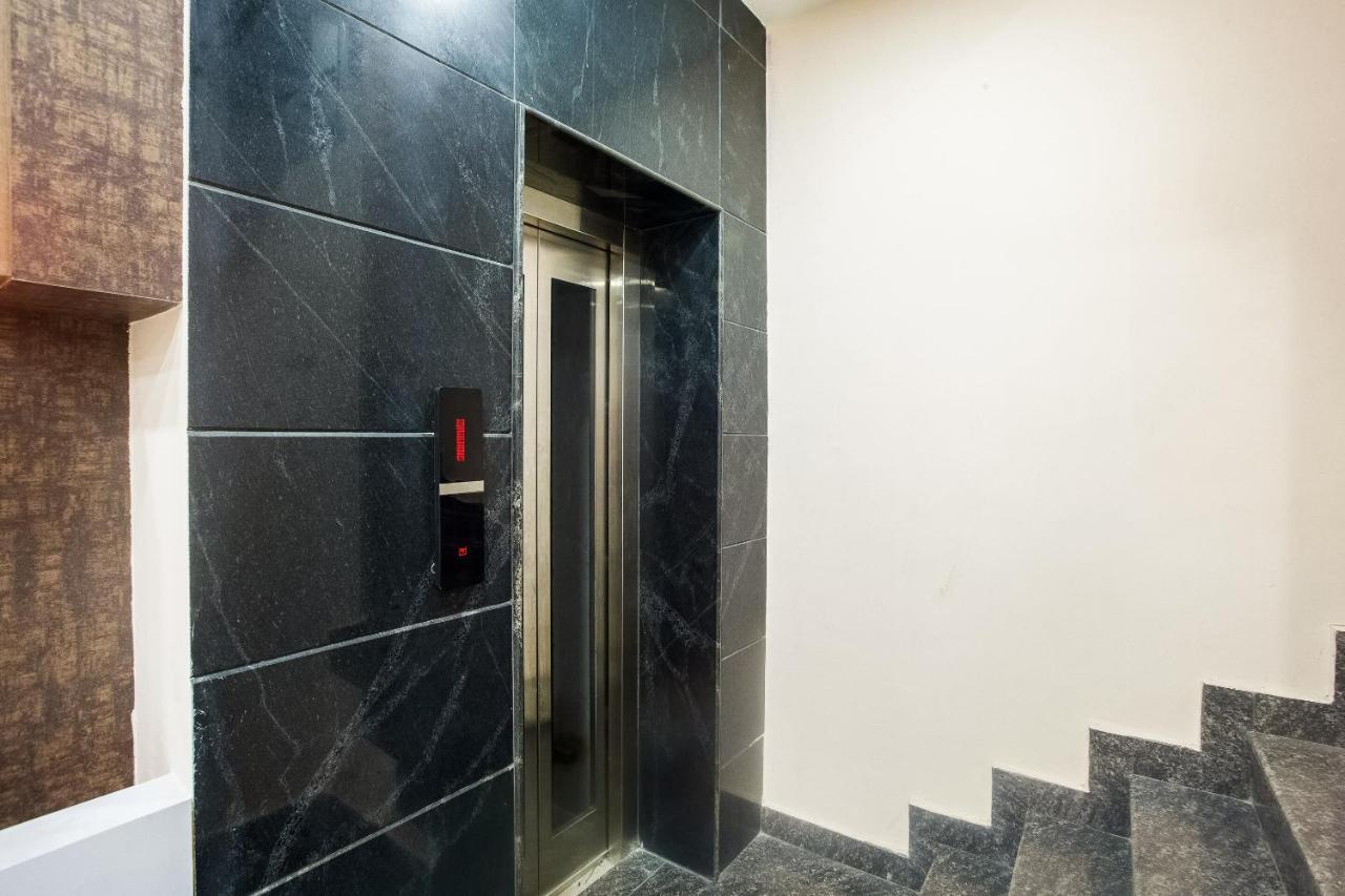 Hotel Park Tower Chennai Bagian luar foto